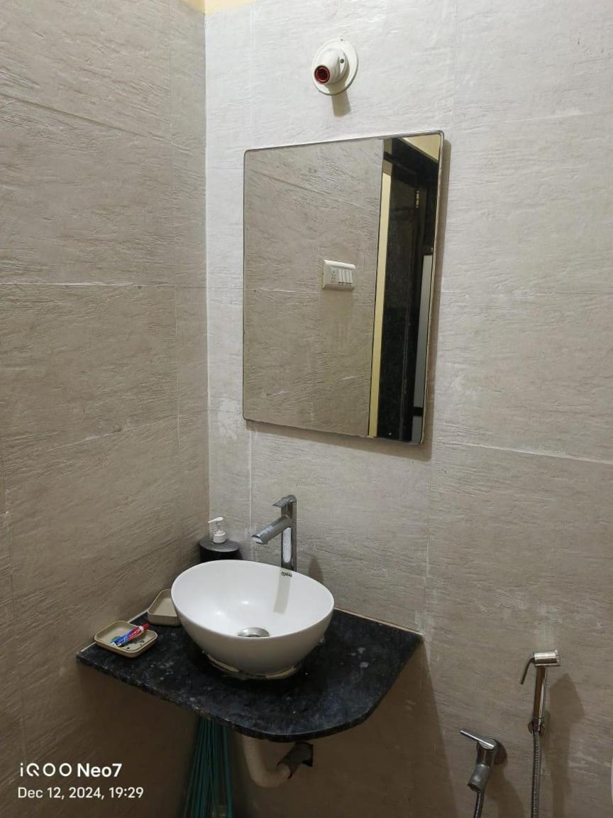 The Lighthouse Beach Resort Dāpoli 외부 사진